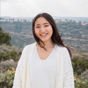 Meet your Posher, Julia